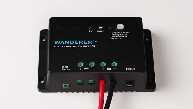 RENOGY WANDERER 30A PWM ソーラー充電コントローラー Renogy Wanderer Li 30 Amps Charge Controller RNG-CTRL-WND30-LI at